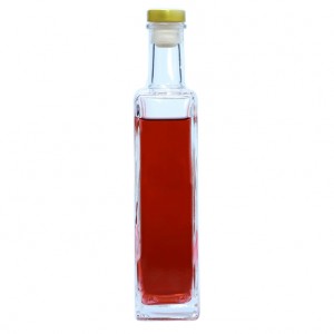 China Factory wholesale Custom Whiskey Bottle - Flat square shape - QLT Manufacturer and Company | QLT