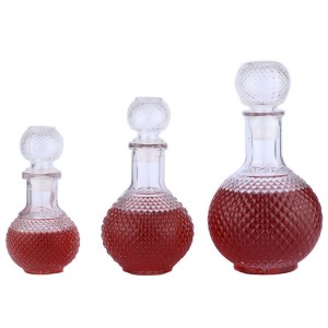 China 250 ml 500 nk China Wholesale Vodka Round shape wine bottle Manufacturer and Company | QLT