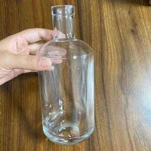 China 700ml 750ml Pacho Extra Flint Cylindrical Round Glass Bottle for Liquor Manufacturer and Company | QLT