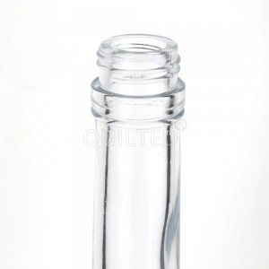 China 750 ml bulk clear liquor glass wine bottle Manufacturer and Company | QLT