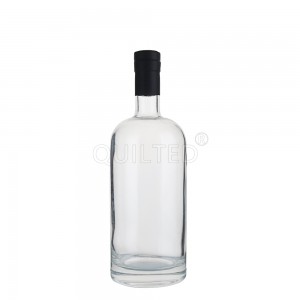 Clear 700 ml round liquor glass vodka bottle with lid