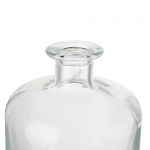 China high-capacity 750 ml round liquor glass vodka bottle Manufacturer and Company | QLT