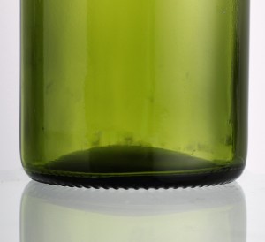 China 500 ml green color champagne wine glass bottle with cover - QLT Manufacturer and Company | QLT