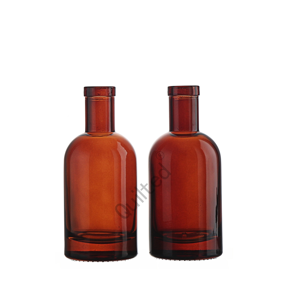 China Wholesale Liquor Container Quotes Pricelist- 500 ml amber liquor glass bottle with cover  – QLT