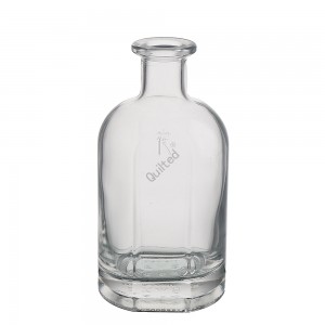 Design clear 250 ml liquor glass vodka bottle