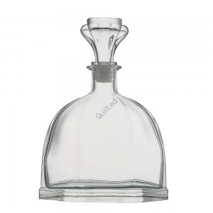 China Pretty quality 300 ml flat liquor glass whisky bottle Manufacturer and Company | QLT