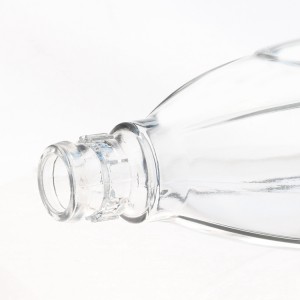 China 500ml Clear Liquor Glass Bottles Manufacturer and Company | QLT