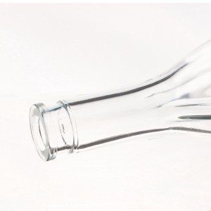 China 500ml Clear Custom Liquor Glass Bottles Manufacturer and Company | QLT