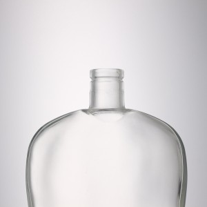 China 700 ml flat shape liquor glass bottle Manufacturer and Company | QLT