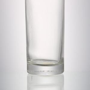 China custom 700 ml glass bottle with cork stopper Manufacturer and Company | QLT