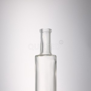 China Design 200 ml round liquor glass vodak bottle with lid Manufacturer and Company | QLT