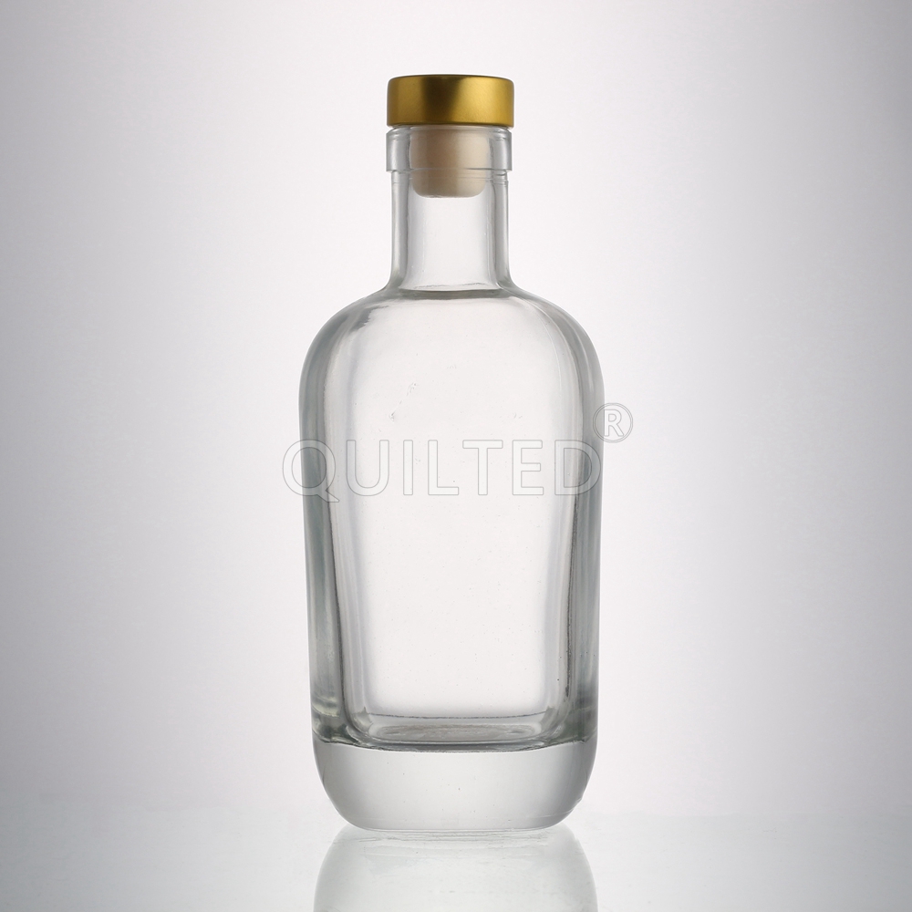 High-Quality Cheap Pretty Wine Bottles Manufacturers Suppliers- China Deisgn round 500 ml liquor glass gin bottle with cork – QLT