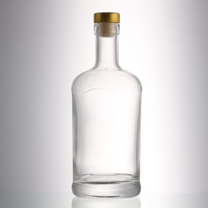 China 750 ml clear glass liquor wine bottle Manufacturer and Company | QLT