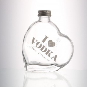 200 ml heart-shaped clear liquor glass bottle