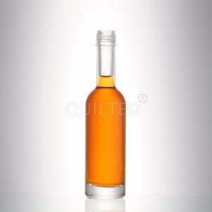 China Mini 150 ml clear liquor glass gin bottle with screw Manufacturer and Company | QLT
