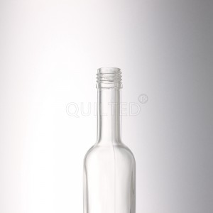 China Mini 150 ml clear liquor glass gin bottle with screw Manufacturer and Company | QLT