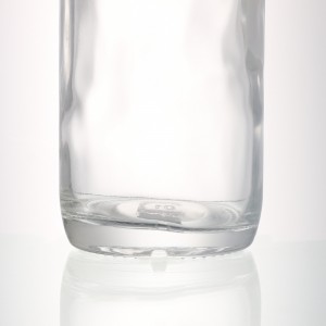 China High-Quality Cheap Little Tequila Bottles Factories Pricelist- 750 ml liquor glass bottle with handle - QLT Manufacturer and Company | QLT
