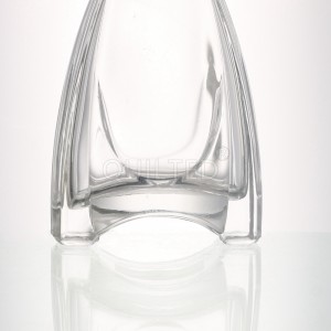 China Small 250 ml special shape liquor glass gin bottle Manufacturer and Company | QLT