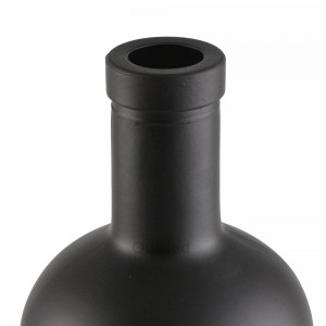 China 500 ml matte black liquor glass bottle Manufacturer and Company | QLT