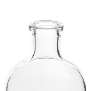 China China Wholesale 750ml Clear Liquor Glass Vodka BOttle ottles - QLT Manufacturer and Company | QLT