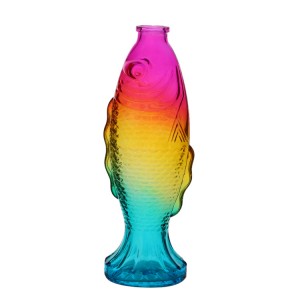 China Fashion fish shape liquor glass bottle with cork Manufacturer and Company | QLT