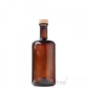 Design 700 ml glass vodka bottle with cork