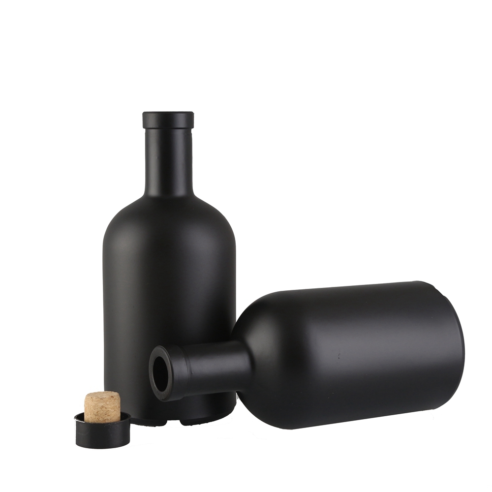 High-Quality Cheap Glass Liter Bottles Manufacturers Suppliers- 500 ml matte black liquor glass bottle with cork  – QLT